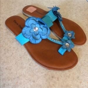 New Gorgeous Pierre Dumas Blue Floral Sandals